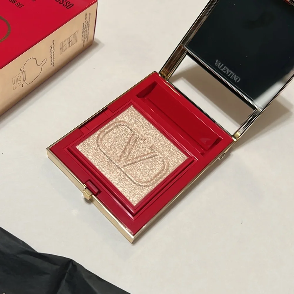 Valentino Go-Clutch Refillable Radiant Setting Powder - Brand New In box
